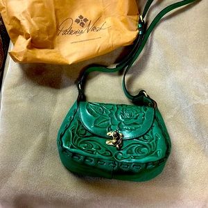 Patricia Nash crossbody green ask questions if interested